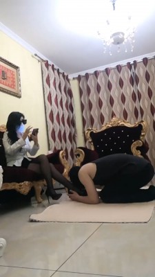 【魅S】长腿黑丝全体重踩踏/转胯 bf27979_HD绳艺资源