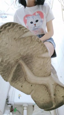 【兔兔酱】女巨人鞋底视角 bf28146_HD绳艺资源