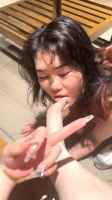 【00后小彤】把闺蜜变成狗来玩 YC-220724-2