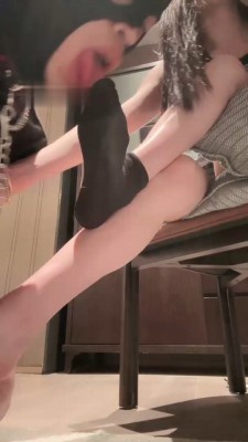 图片[6]_【阿月】帆布鞋原味黑袜辱-踩狗爪/训练/舔脚趾_HD绳艺资源