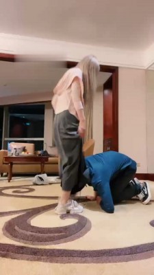 图片[4]_【梦樱】提档/小白鞋船袜辱/狗链遛狗/骑脖/高跟踩踏/坐脸窒息_HD绳艺资源