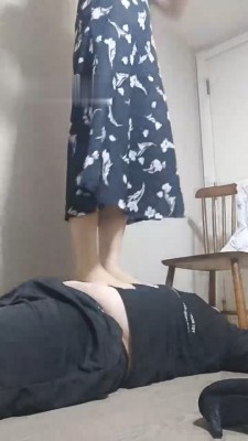 【惑心】臭袜窒息踹裆踩喉咙
