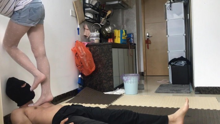 图片[6]_邻家风小鱼姐姐白丝高跟靴子全体重踩绳艺学员上集_HD绳艺资源