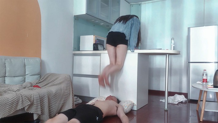 图片[7]_【血狼】超颜美女皇家御姐脚耳光深喉全体重跳踩脸 B2082_HD绳艺资源