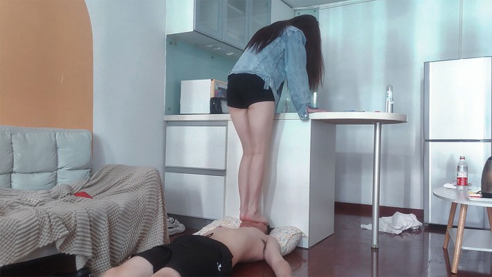 图片[9]_【血狼】超颜美女皇家御姐脚耳光深喉全体重跳踩脸 B2082_HD绳艺资源