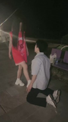 图片[3]_【饼干大大】户外-舔脏小白鞋/口吐喂食/白袜塞嘴/遛狗爬行 B2164_HD绳艺资源