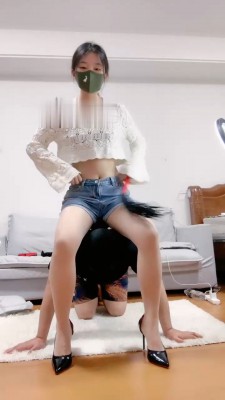 【超级女M】三女神苞米地处刑女奴