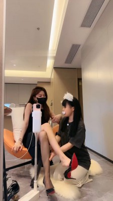 【超级女M】三女神苞米地处刑女奴