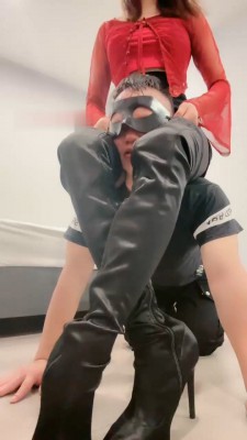 图片[3]_【艾莉】骑马转胯/打板子/长靴踩踏/脚插嘴 B2178_HD绳艺资源