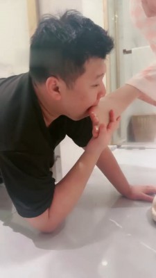 图片[5]_【长沙雪王】绿帽伺候女友起床洗漱 B2217_HD绳艺资源