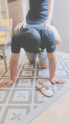 图片[9]_【萌宝儿】重度高跟全体重踩/骑马叼鞋脚/插嘴 B2232_HD绳艺资源