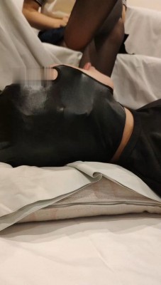 图片[4]_【玥野兔】原味黑丝白袜jio踩贱狗 B2233_HD绳艺资源