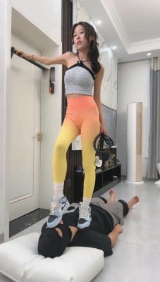 图片[12]_【双胞胎萌主】双S-瑜伽裤/黑丝高跟诱惑调-踩踏/骑马/耳光喂食 B2236_HD绳艺资源