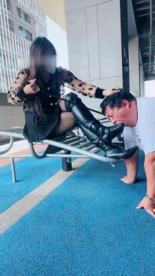 图片[3]_【长沙雪王】户外训马奴-高跟皮靴喂食插嘴/骑乘训练/踩踏_HD绳艺资源