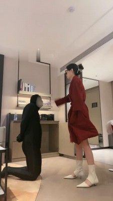 图片[4]_【沅芷大人】家奴起床必修课/当化妆凳/鞋底耳光sp_HD绳艺资源