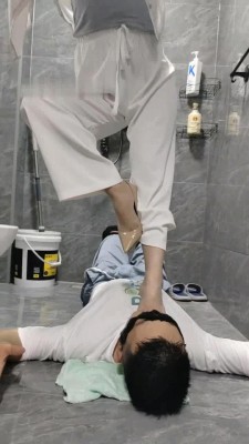 图片[6]_【辣姐】训练道具骑乘训练/骑着擦地/训练/深喉耳光/舔脚_HD绳艺资源