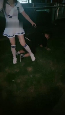 图片[7]_【雪王】户外172女神骑马/人体沙发/踩踏舔闻jio鞋_HD绳艺资源