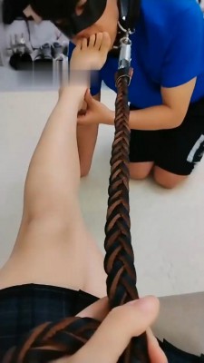 图片[5]_【紫璇女神】小白鞋及膝白袜气味羞辱/骑马转胯_HD绳艺资源