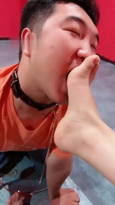 图片[12]_【伊晨】双M-舔脚舔鞋/重度sp/耳光遛狗绞刑/踩踏【双视角版】_HD绳艺资源