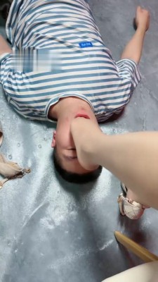 图片[7]_【伊晨】双M-极品美女耳光/掐脖窒息.磕头求饶【双视角版】bf31254_HD绳艺资源