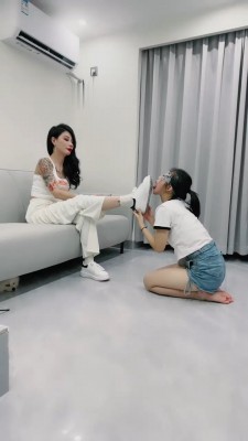 【爱神】母畜-人体擦鞋吸臭器_HD绳艺资源