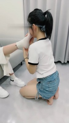 图片[4]_【爱神】母畜-人体擦鞋吸臭器_HD绳艺资源