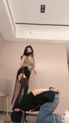 【禾未】女神诱惑调-重度刑虐抽打狗_HD绳艺资源