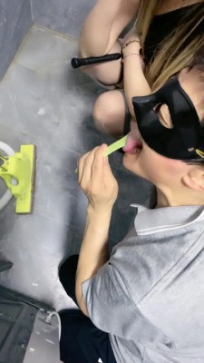 图片[5]_【汏典】暴虐双M-高跟踩踏插嘴/吃泥垢耳垢/超狠sp_HD绳艺资源