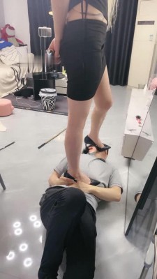 图片[9]_【汏典】暴虐双M-高跟踩踏插嘴/吃泥垢耳垢/超狠sp_HD绳艺资源