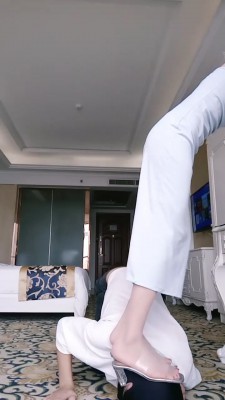 【多多】五花大绑虐-骑马转胯/训练/踩踏插嘴【完整版】_HD绳艺资源