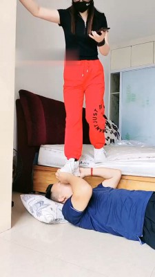 图片[7]_【郡主大人】小白鞋-提档/全体重踩踏/人体鞋刷【双视角版】_HD绳艺资源