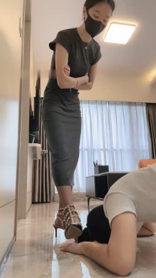 图片[2]_【万一】御姐S-家奴伺候/高跟踩狗爪/骑马/闻舔脚_HD绳艺资源
