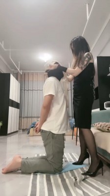 图片[2]_【不期而遇】虐乳掐废/踩脖窒息/头部跳踩_HD绳艺资源