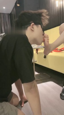 图片[8]_【尤物】开发闺蜜做S-训练骑马/耳光全体重踩_HD绳艺资源