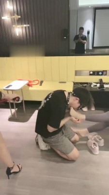 图片[13]_【尤物】开发闺蜜做S-训练骑马/耳光全体重踩_HD绳艺资源