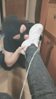 图片[2]_【姜果果】小白鞋原味白袜闻舔_HD绳艺资源