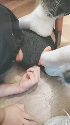 图片[7]_【姜果果】小白鞋原味白袜闻舔_HD绳艺资源