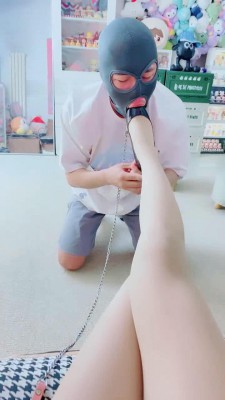 图片[3]_【美离子】高跟诱惑舔-小白鞋+皮靴踢虐裆/训练踩踏【完整版】_HD绳艺资源