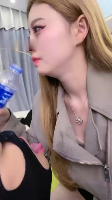 图片[8]_【麋鹿银儿】双S运动鞋全体重蹦迪/骑马/踩踏喂食/舔脏鞋底_HD绳艺资源