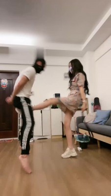 图片[8]_【奈奈生】反绑运动鞋踢踹训练/闻袜子/喝洗脚水_HD绳艺资源