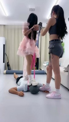 图片[4]_【cc.s】双S-骑马爬行/舔脏鞋/全体重踩踏/喂口水_HD绳艺资源