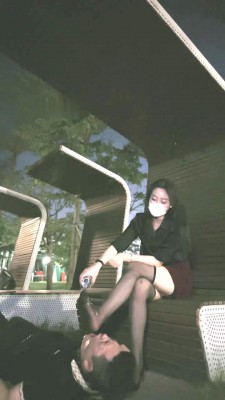 图片[12]_【禾未】户外公园遛狗骑行-踩踏/高跟踩踏插嘴/深喉【双视角版】_HD绳艺资源