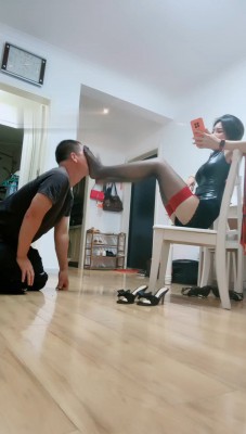 图片[10]_【爵主】黑丝高跟踩踏/耳光/骑马转胯/插嘴【完整版】_HD绳艺资源