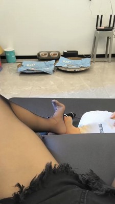 【W.K.T】—绾儿同老师教育贱狗 YC-220926-3
