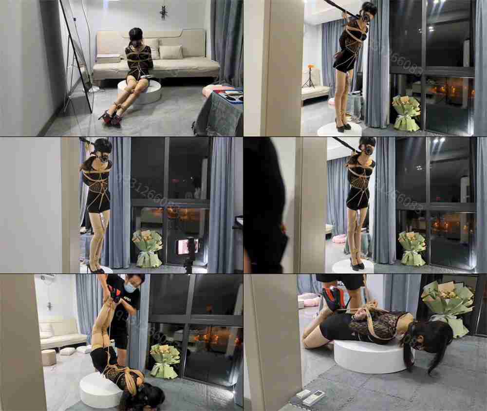 制服小姐姐棉袜帆布鞋踩踏 全体重踩下体