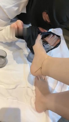 图片[10]_【安主】小白鞋发黄棉袜/晨尿/舔脏鞋底_HD绳艺资源