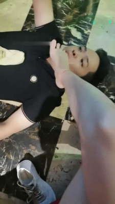 图片[7]_【禾未】KTV双女神调-骑马踩踏/舔鞋底/闻臭袜脚【三视角完整版】_HD绳艺资源