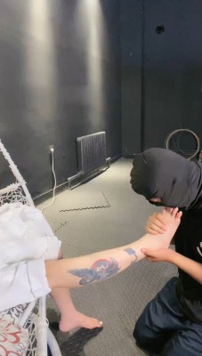 图片[5]_【冰诺】掐乳/舔高跟裸足/插嘴_HD绳艺资源