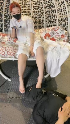 图片[7]_【冰诺】掐乳/舔高跟裸足/插嘴_HD绳艺资源