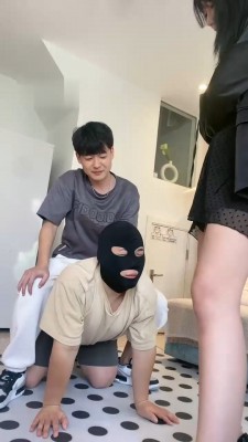 【一捆香菜】情侣主-骑马/耳光抽/舔脏鞋/喂圣水_HD绳艺资源